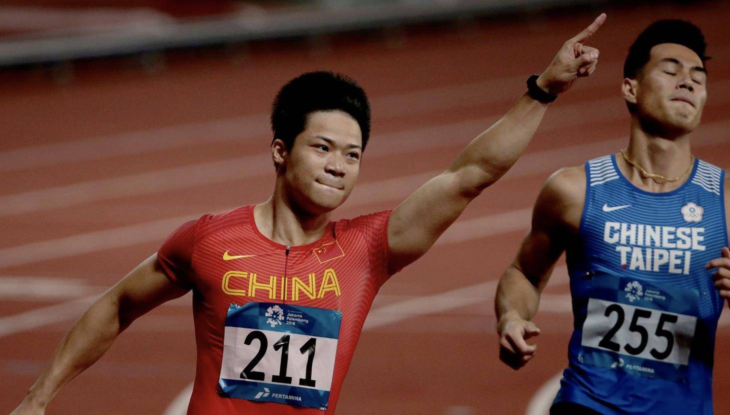 苏炳添回归回归闪耀表现，恒大球迷集体呐喊