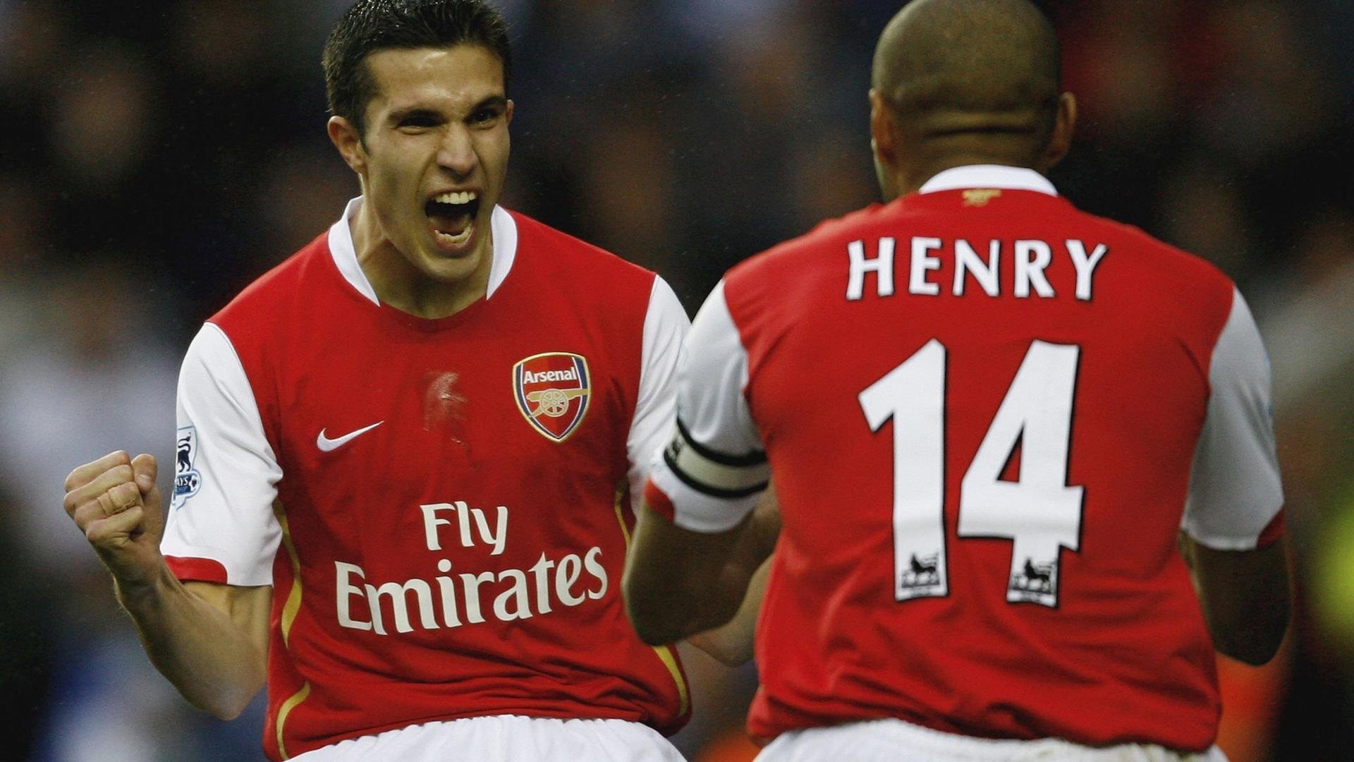 亚博体育官方下载-西甲最新形势：国际米兰高居榜首，那不勒斯强势追赶，冠军归属成迷